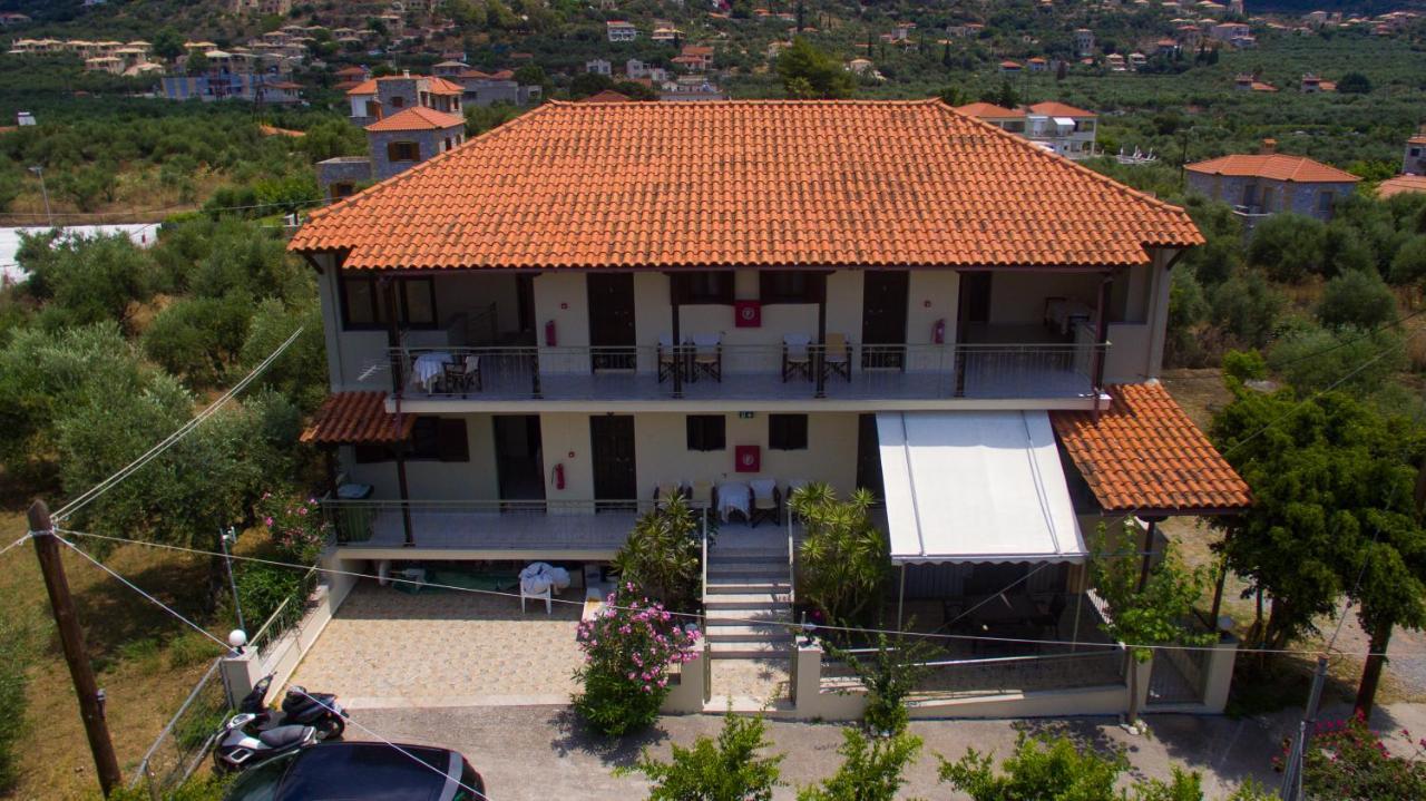 Theano Apartments Ступа Екстер'єр фото